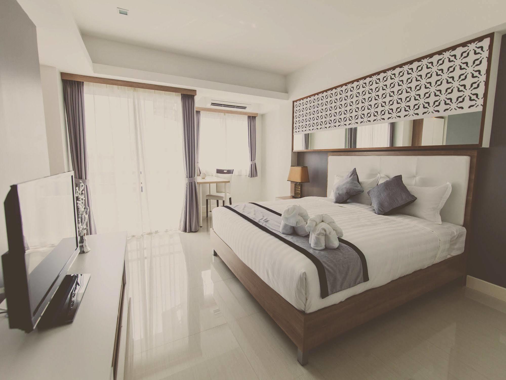 Racha Residence Si Racha Exterior photo